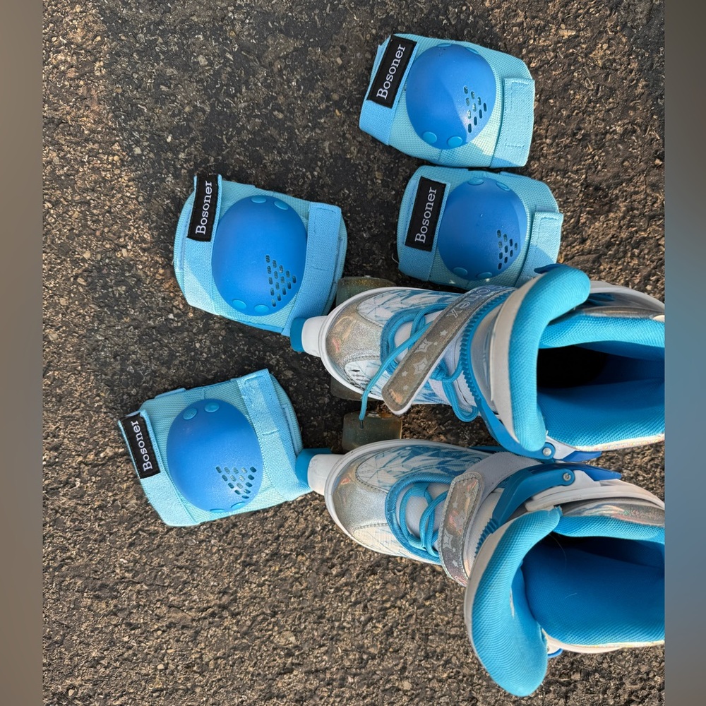 Kids Roller Skates with Protective Gear - Blue and Silver